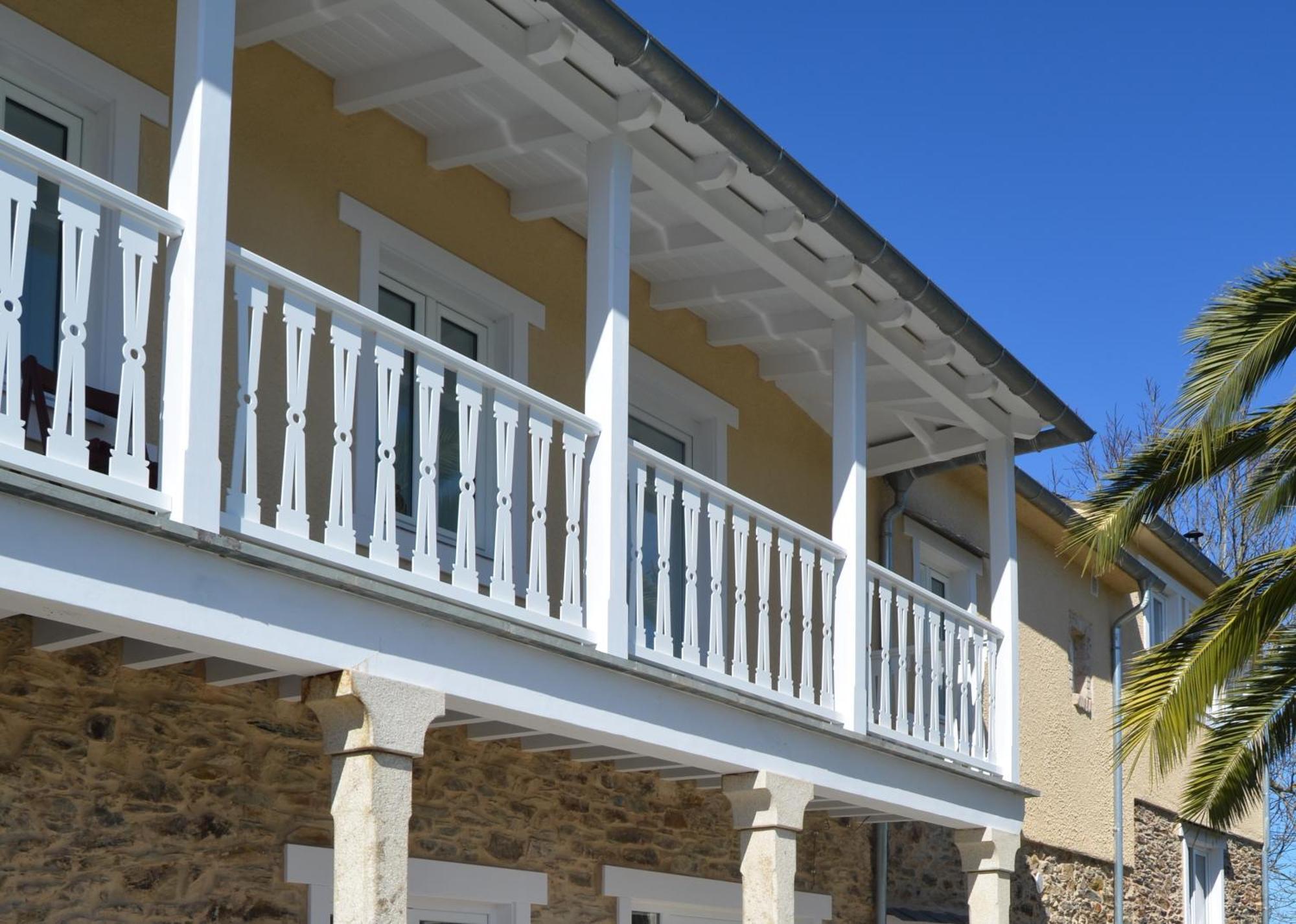 Apartamentos Minas De Silvarosa Viveiro Exteriör bild