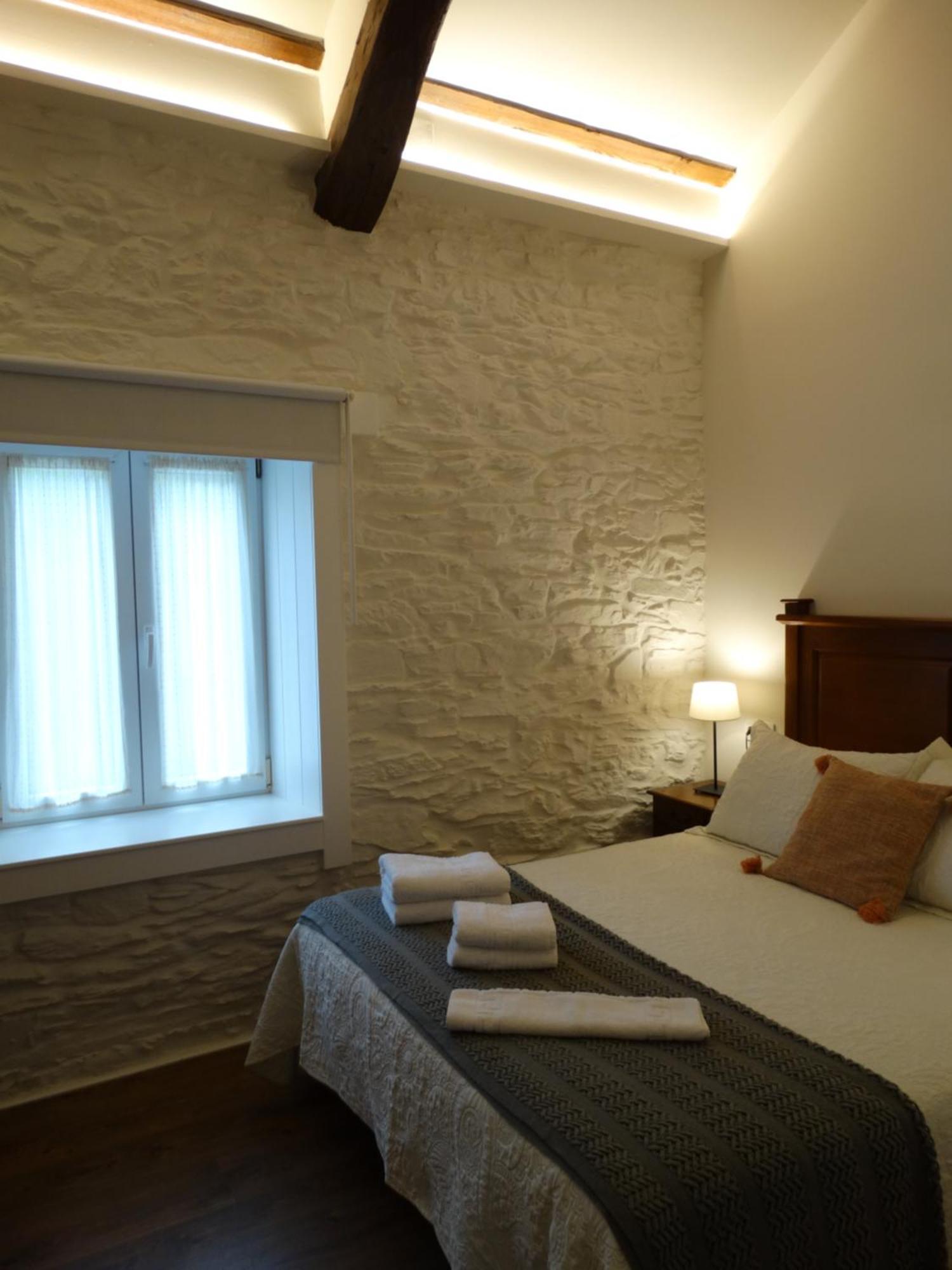 Apartamentos Minas De Silvarosa Viveiro Exteriör bild
