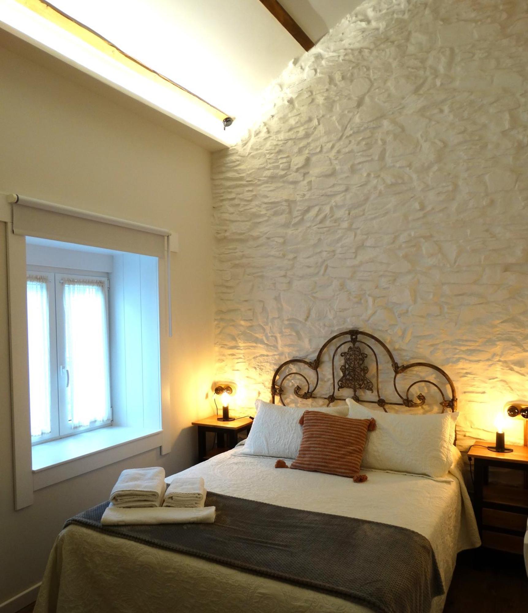 Apartamentos Minas De Silvarosa Viveiro Exteriör bild